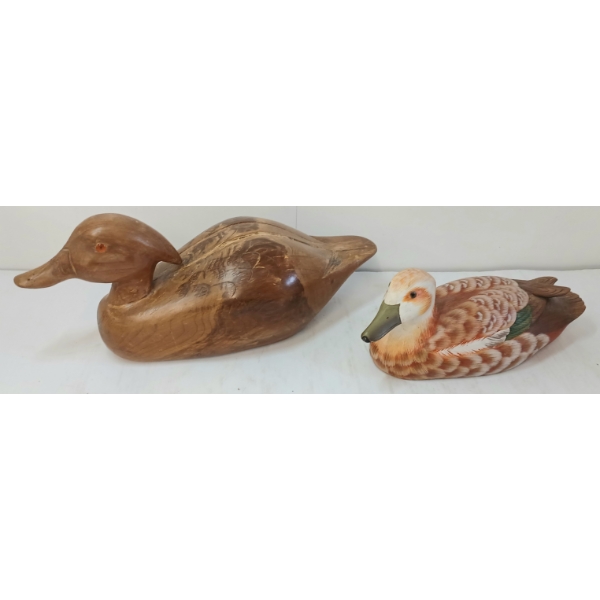 LOT OF 2 - DECOY DUCKS