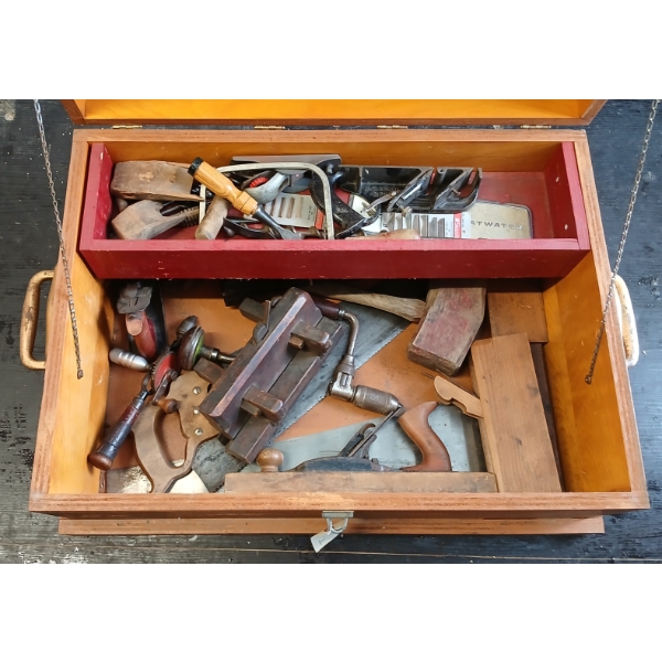 VINTAGE SECORD TOOL CHEST W/ CONTENTS - WOOD PLANES, SAWS, STRAIGHT BLADES, ETC