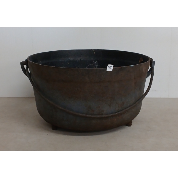 CAST IRON KETTLE