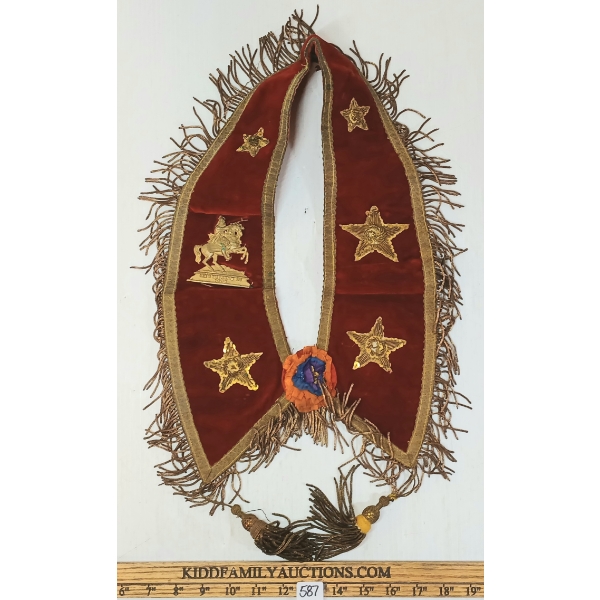 ODD FELLOWS CEREMONIAL COLLAR