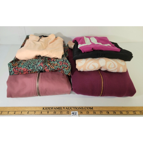 LOT OF 7 - WOMEN'S JACKET, T-SHIRTS, SWEATERS & BUTTON-UP SHIRTS - MFG INSIGHT, LIFETIME, ETC