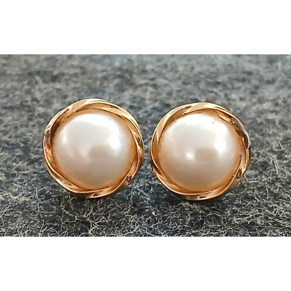 PAIR OF 14K GOLD & PEARL EARRINGS