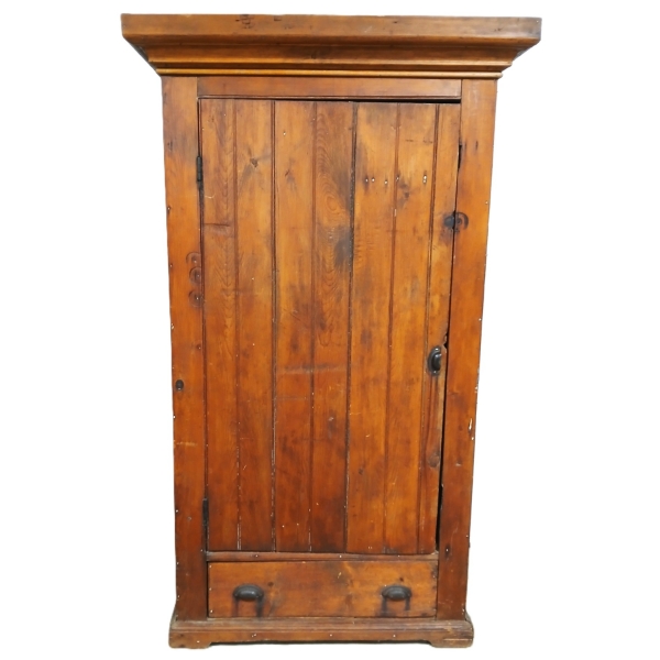 COUNTRY PINE STORAGE CUPBOARD / WARDROBE