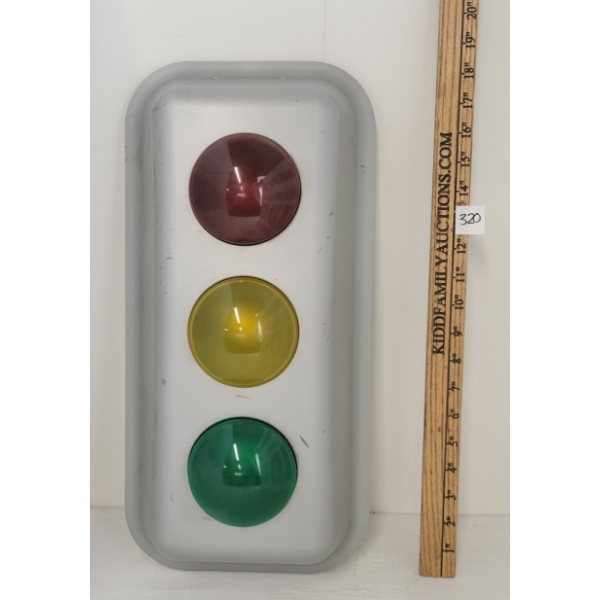 IKEA WALL MOUNT TRAFFIC LIGHT