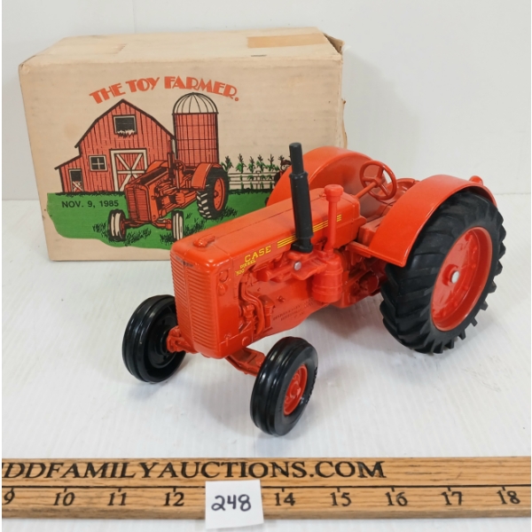 ERTL DIECAST THE TOY FARMER CASE TRACTOR 