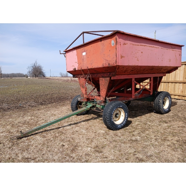 BRUNS GRAVITY BOX - APPROX 250 BUSHEL