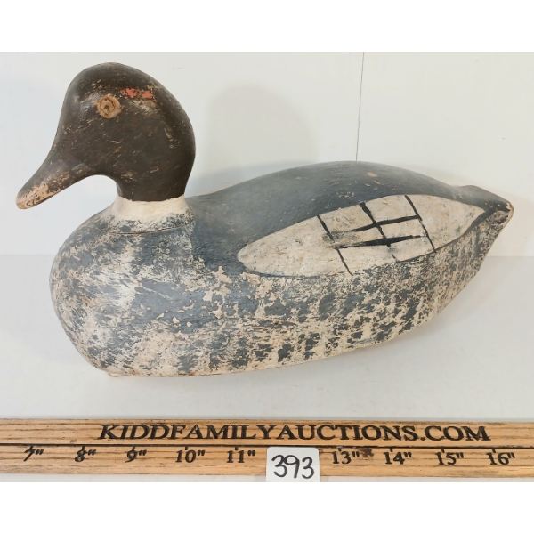 1940'S GOLDEN EYED HEN DECOY BY TOM HOPKINS