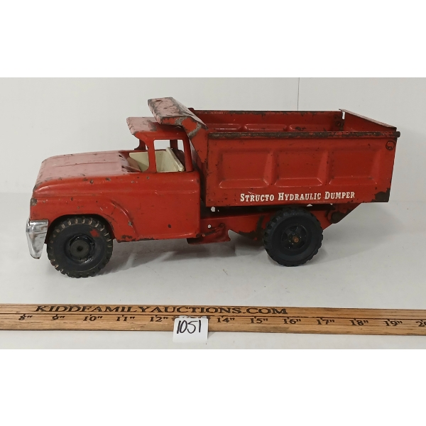 STRUCTO PRESSED STEEL HYDRAULIC DUMPER