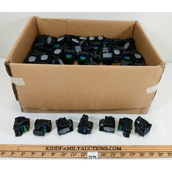 BOX LOT - BLACK CONNECTOR RECEPTACLES