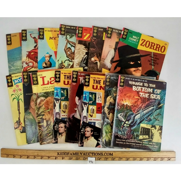 LOT OF 16 - 12 CENT GOLD KEY COMIC BOOKS - INCL THE MUNSTERS, ZORRO, ETC.
