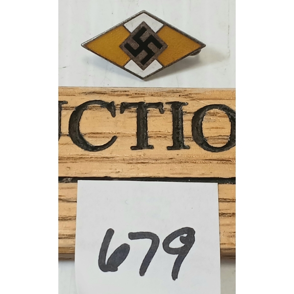  HITLER YOUTH DIAMOND BADGE