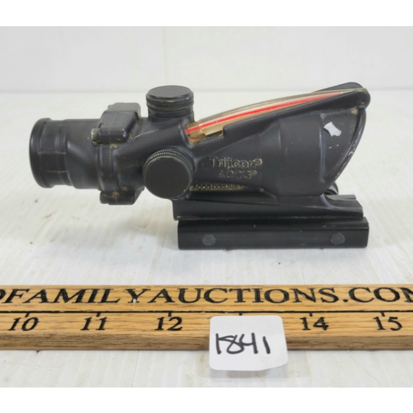 TRIJICON ACOG 4 X 32 SCOPE