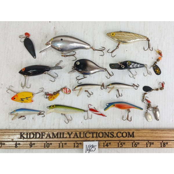 LOT OF 18 - FISHING LURES