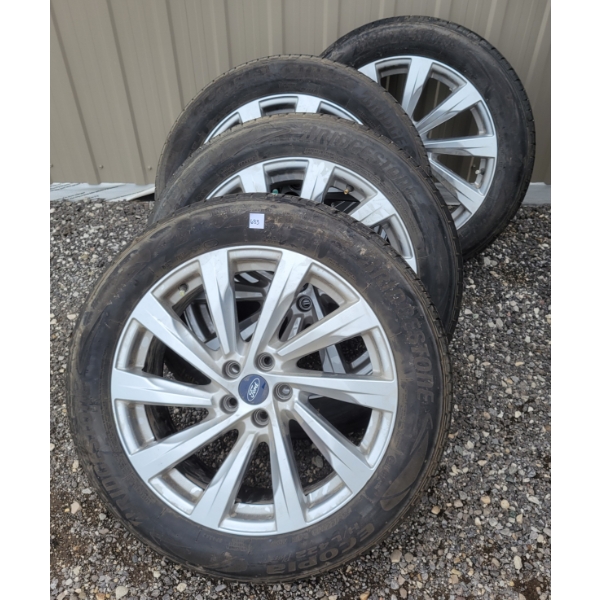 LOT OF 4 - BRIDGESTONE H/L 422 PLUS TIRES