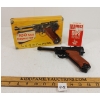 Image 1 : LUGER 100 SHOT REPEATER 9MM CAP PISTOL