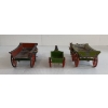Image 5 : LOT OF 3 - BRITAINS LTD. LEAD HORSES & WAGONS