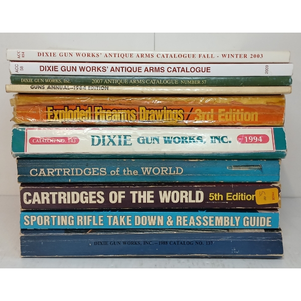 LOT OF 20 - ASSORTED FIREARMS MAGAZINES & BOOKS - GUNS ILLUSTRATED, FIREARMS NEWS, ETC