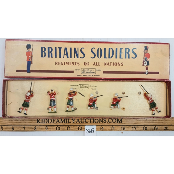 BRITAINS SOLDIERS LEAD FIGURES - NO. 2063 ARGYLE & SUTHERLAND HIGHLANDERS