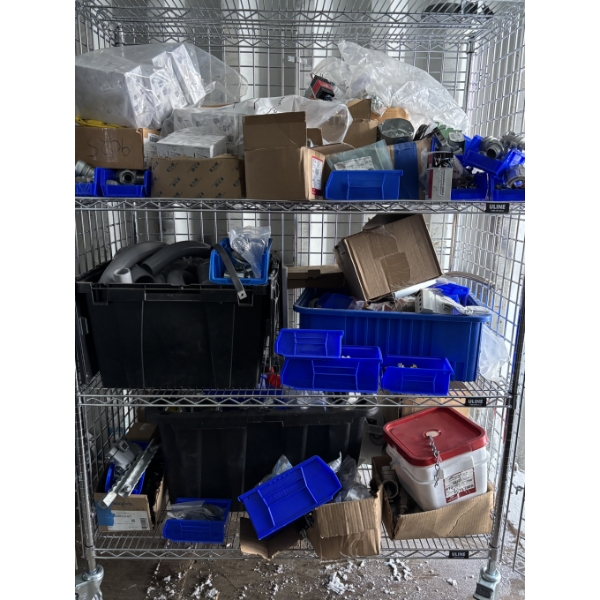 U-LINE WIRE SHELF W/ CASTORS & DOOR - CONTENTS NOT INCLUDED