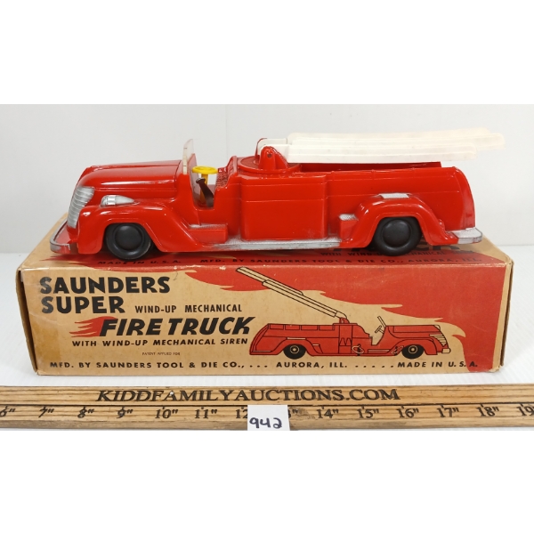 SAUNDERS SUPER WIND UP FIRE TRUCK