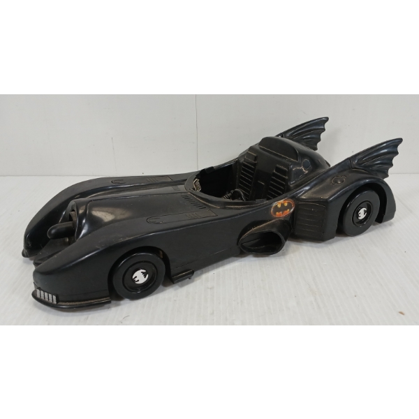 1989 PLASTIC BATMOBILE