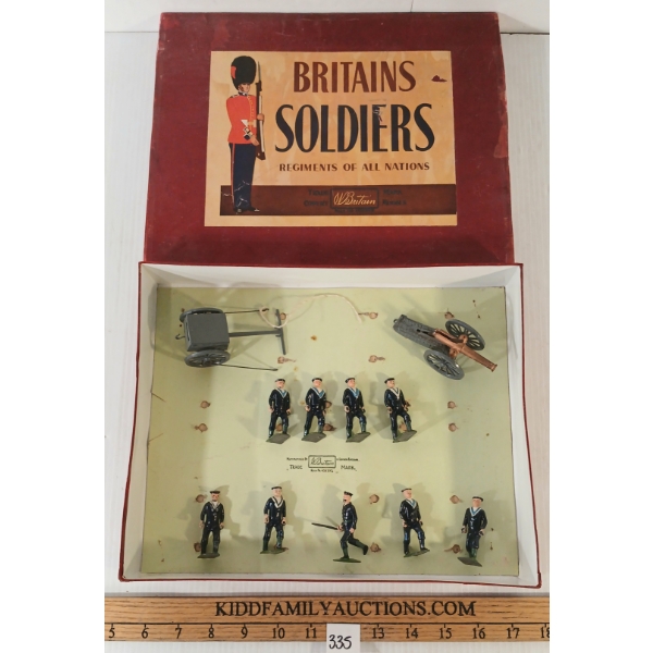 BRITAINS SOLDIERS LEAD FIGURES - NO. 79 LANDING PARTY W/ GUN