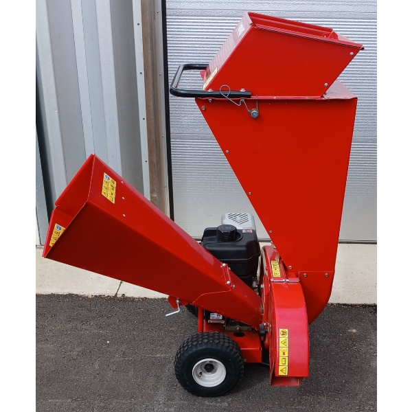 TROY BILT CHIPPER - W/ MANUAL