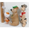 Image 5 : LOT OF 4 - KNICKERBOCKER FLINTSTONES PEBBLES DOLL, BAMM-BAMM, YOGI BEAR & MCGRAW SQUEAK TOYS