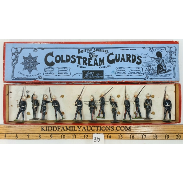 BRITAINS SOLDIERS LEAD FIGURES - NO. 120 2ND BATTALION COLDSTREAM GUARDS