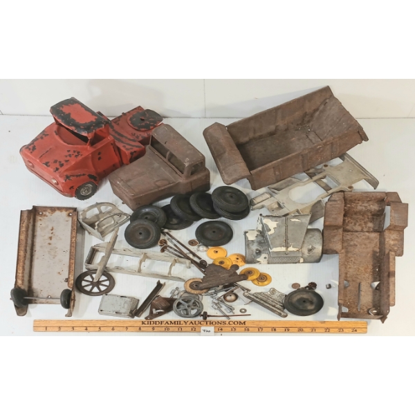 JOB LOT - MISC TOY PARTS - INCL WHEELS, BODIES, ETC