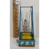 Image 4 : WYANDOTTE TOY MECHANICAL MAN ON THE "FLYING TRAPEZE"