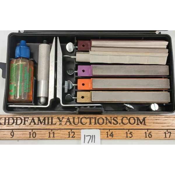LANSKY DELUXE 5-STONE SHARPENING SYSTEM