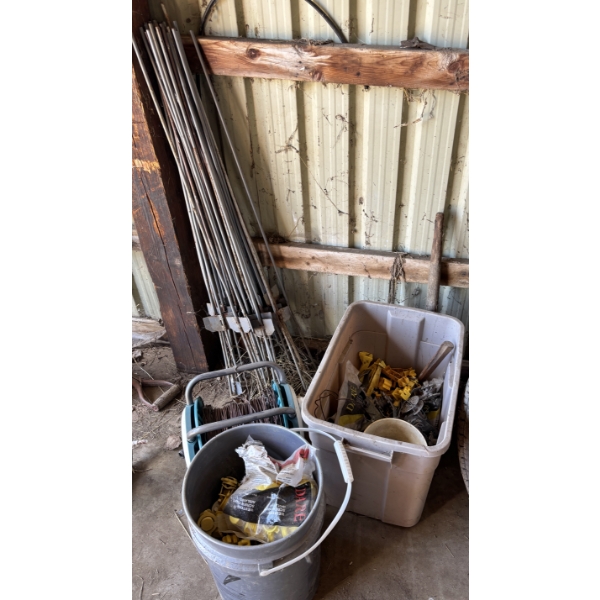 QTY OF ELECTRIC FENCE SUPPLIES - SEE ALL PICS