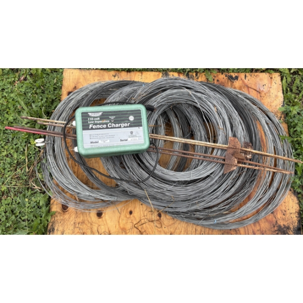 PARMAK ELEC FENCER W / QTY OF WIRE - WORKING