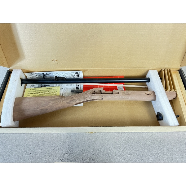 THOMPSON CENTRE NEW ENGLANDER KIT IN .54 CAL PERCUSSION 