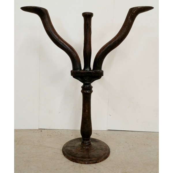 TRIPPLE-ARMED COBLER'S SHOE LAST - CAST IRON - C. LATE 1800'S- EARLY 1900'S