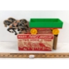 Image 2 : MARX PANEL WAGON TWO HORSE TEAM W/ BOX