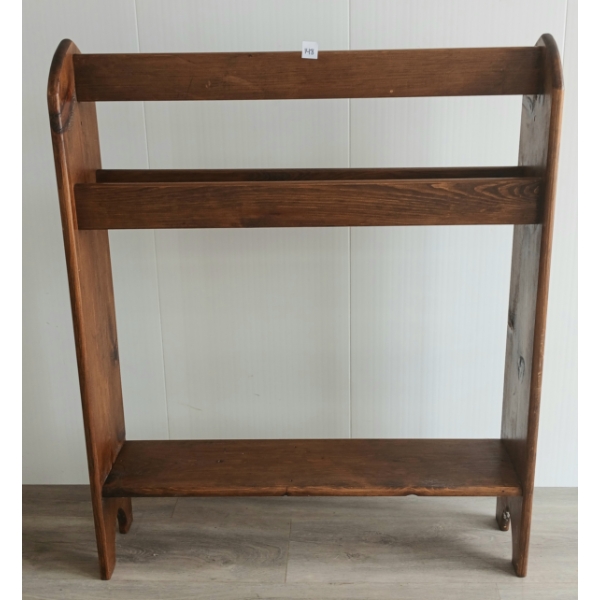 PINE QUILT RACK