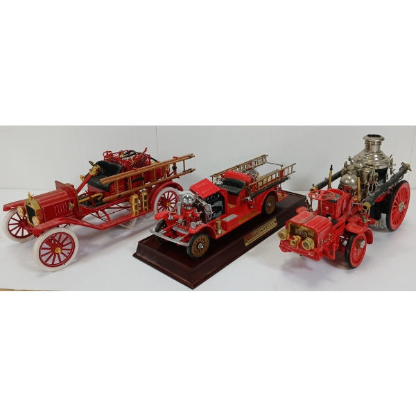 LOT OF 3 - FRANKLIN MINT DIECAST MODELS - 1922 AHRENS FOX, 1916 FORD MODEL 'T', ETC