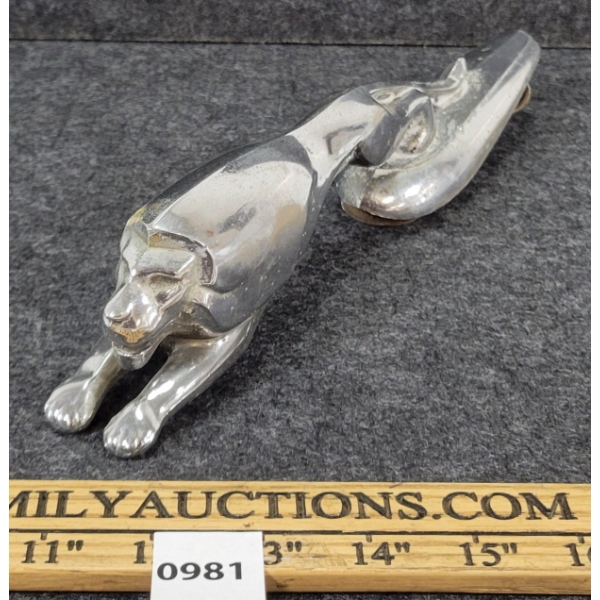 FORD MERCURY LION HOOD ORNAMENT