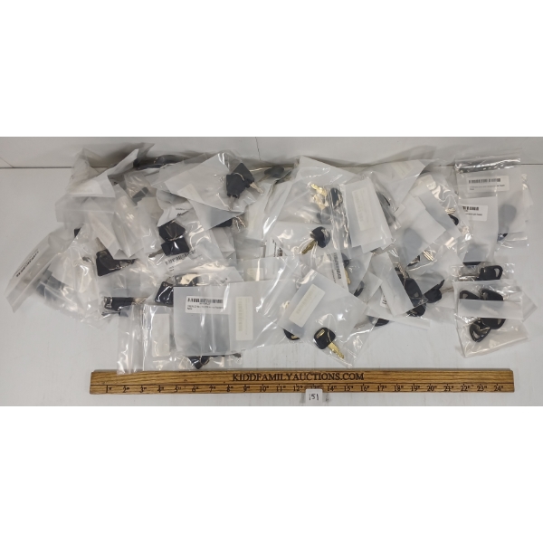 QTY OF KEYS - JCB, JOHN DEERE, HITACHI