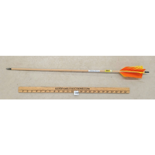 WOOD ARROW W/ FLU-FLU FEATHERS