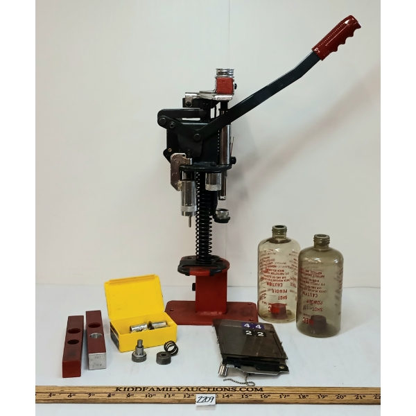 RELOADING PRESS W/ ACCESSORIES