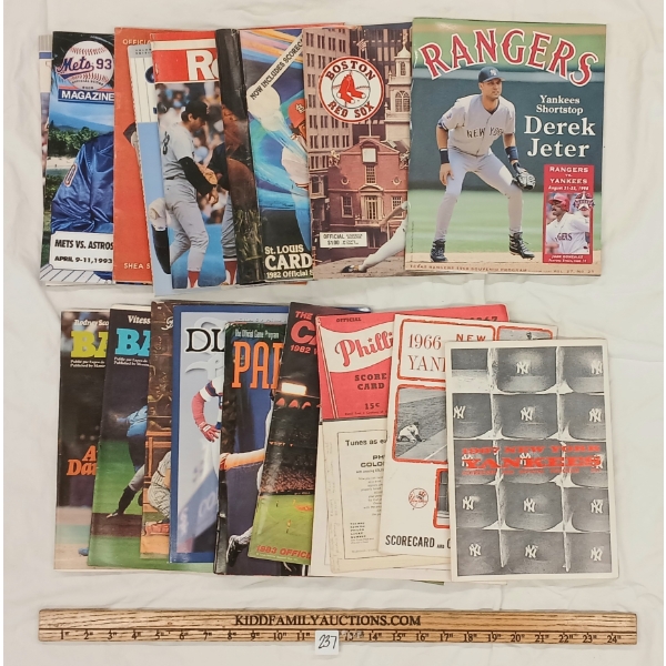 LOT OF 19 - MLB PROGRAMS & MAGAZINES - 1960'S PHILLIES & YANKEES