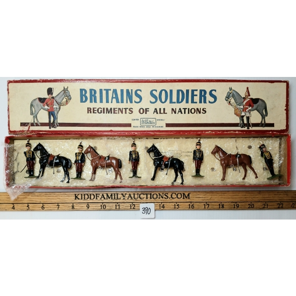BRITAINS SOLDIERS LEAD FIGURES - NO. 182 PRINCE ALBERT'S OWN 11 TH HUSSARS