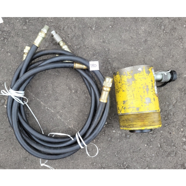 LOT OF 4 - ENERPAC 30T CYLINDER & 3 HOSES