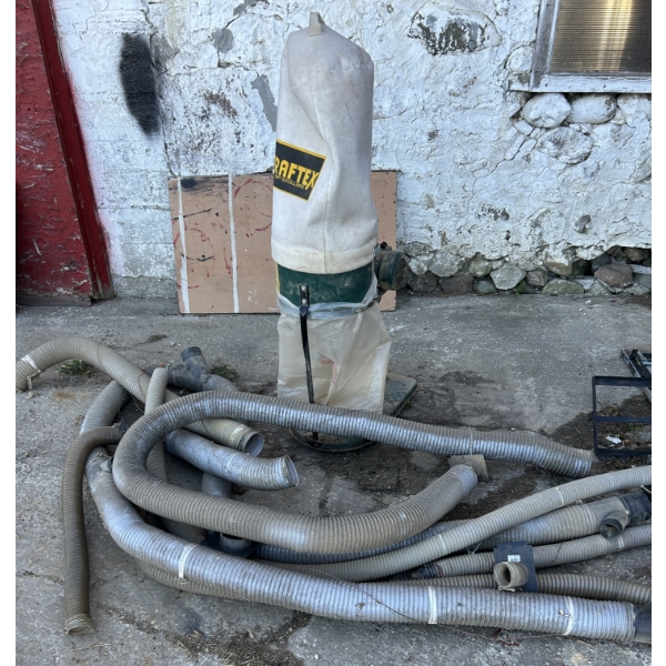 CRAFTEX  DUST COLLECTOR W / DUCTING