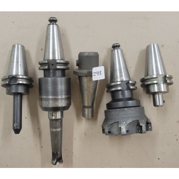 LOT OF 5 - COLLET CHUCKS - INCL. PARLEC & PIONEER