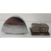 Image 3 : LOT OF 2 - GMAC DESK CLOCK & DIE SET