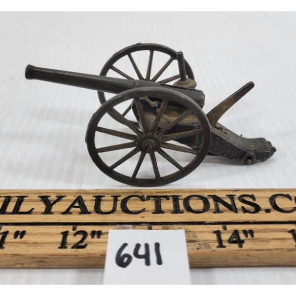 CAST IRON CANNON REPLICA